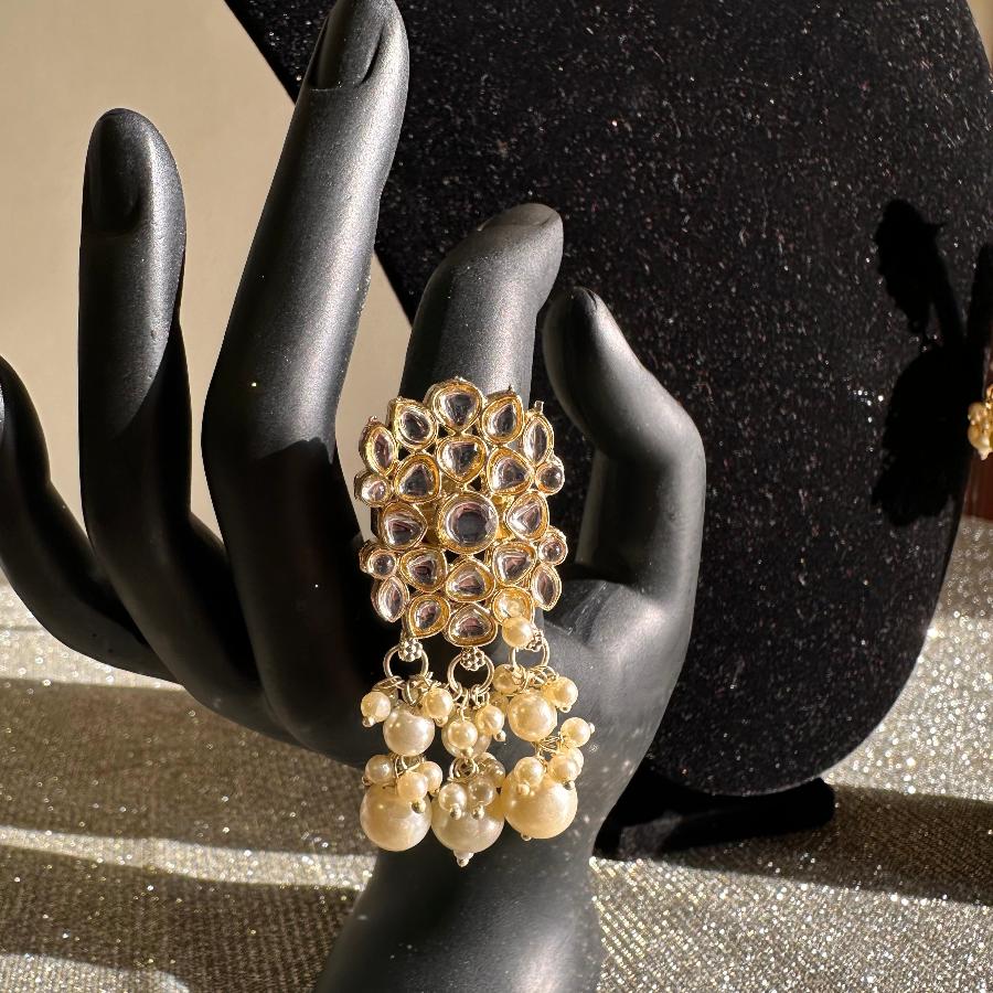 Kundan Jewelry Necklace Set With Ring and Earrings Gold And White