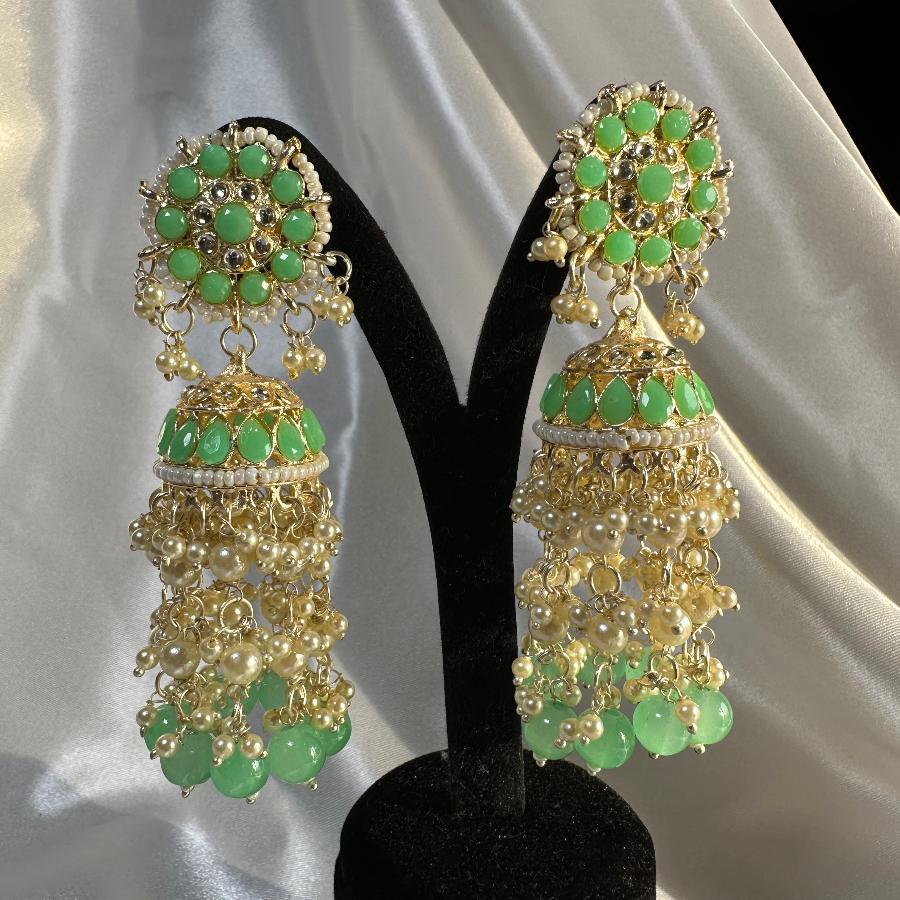 Earring in Chandelier Style in Light Green & Baby Pink