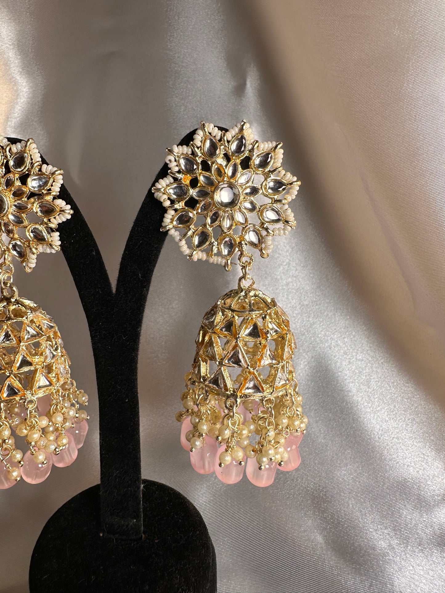 Earring in Jhumka Style Kundan Gold color
