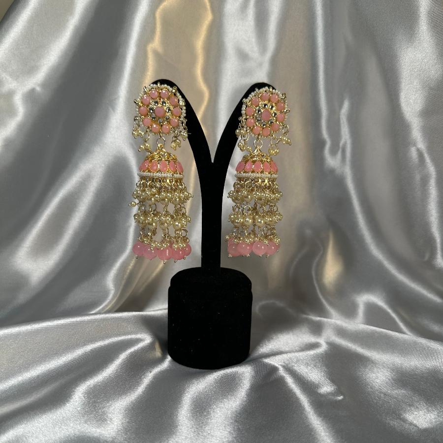 Earring in Chandelier Style in Light Green & Baby Pink