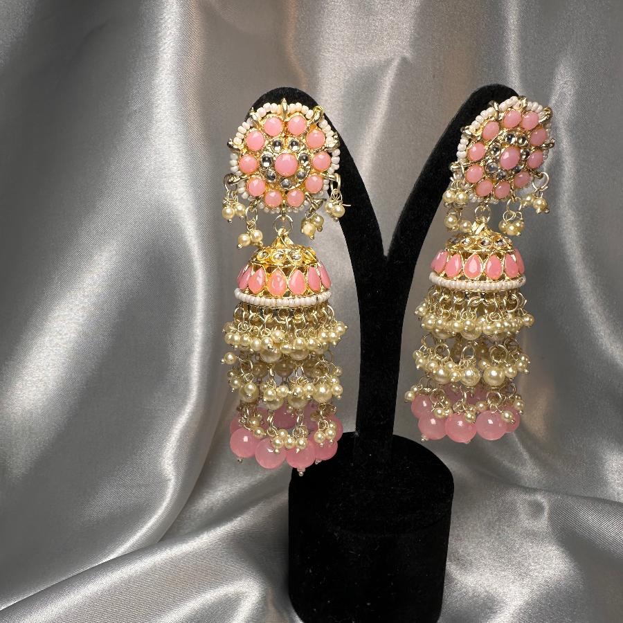 Earring in Chandelier Style in Light Green & Baby Pink