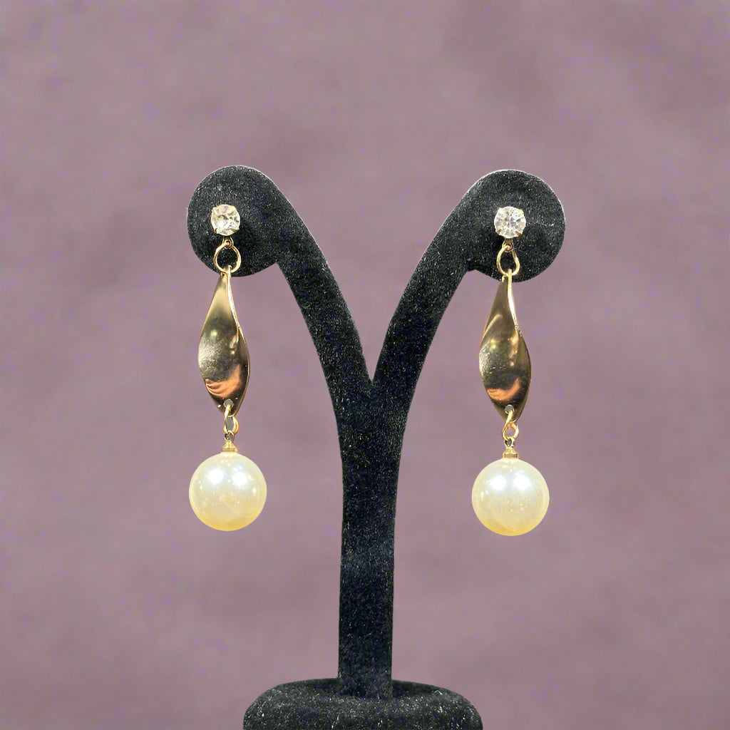Zeenat Drop Earrings
