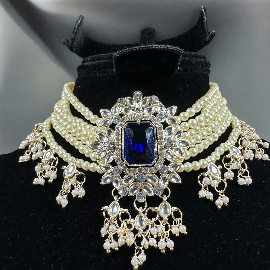 Pearl Raani Blue Necklace set