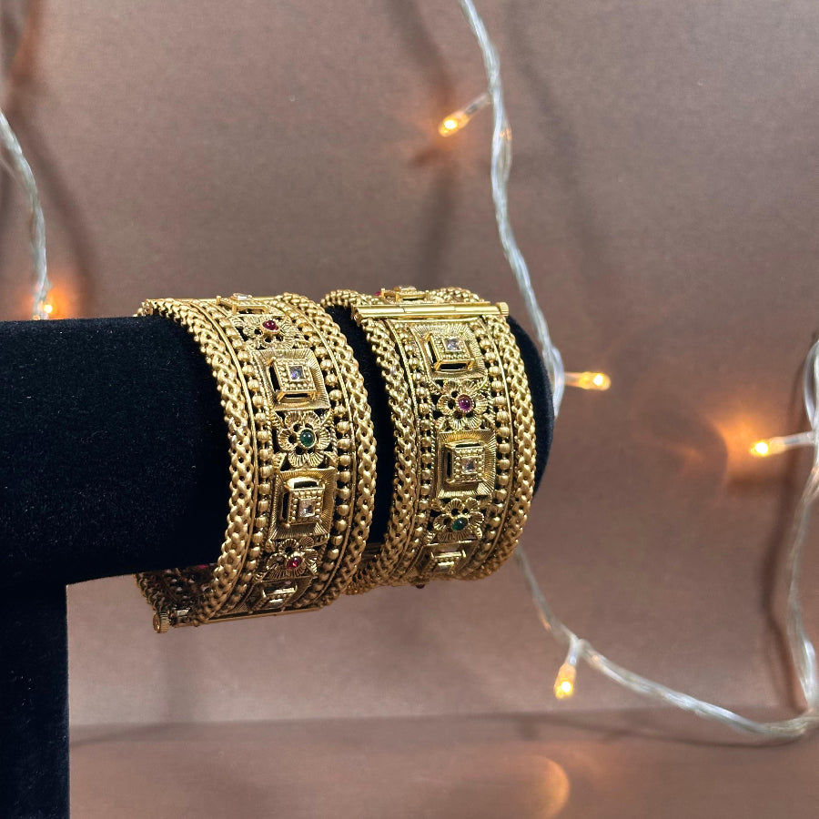 Ethnic Pakistani Wedding Bangles with Pearl & Stone Detailing
