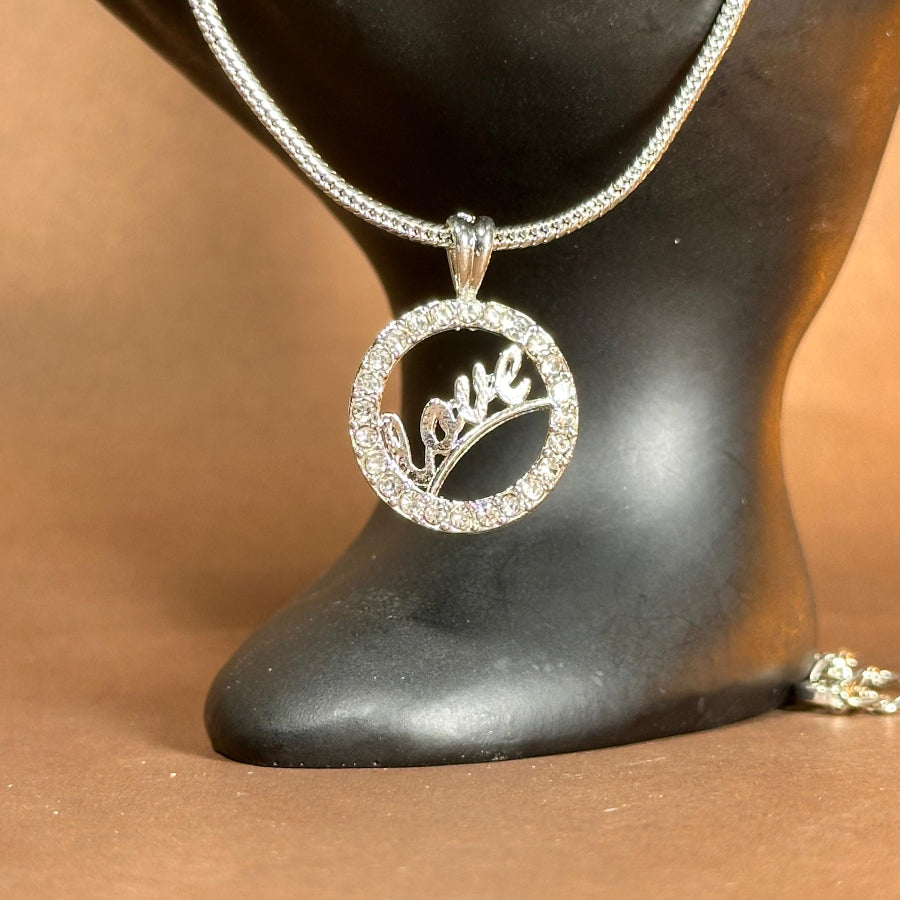 Hearts Entwined Love Pendant L9