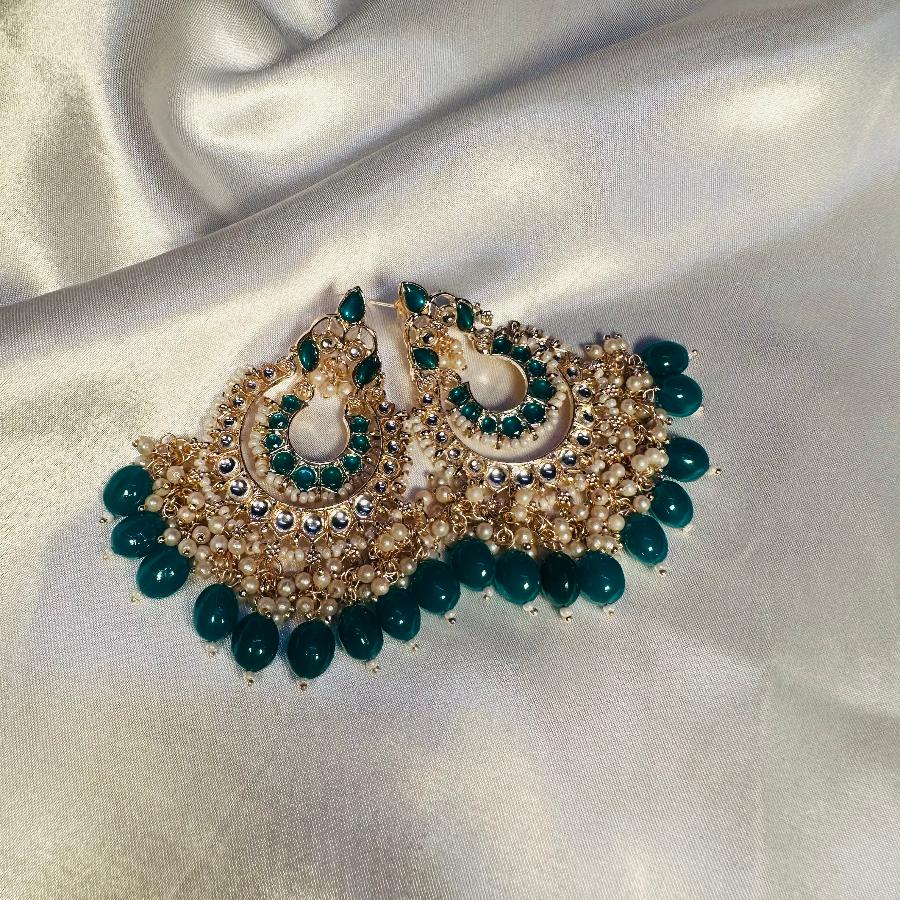 Earrings With Kundan in Green