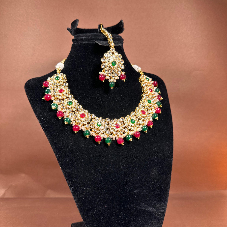 Meeras Necklace Set