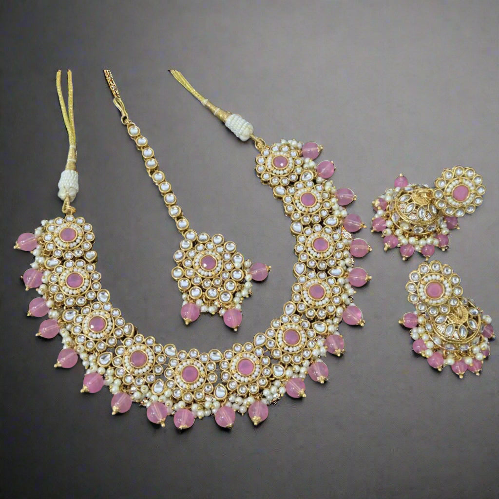 Meeras Necklace Set