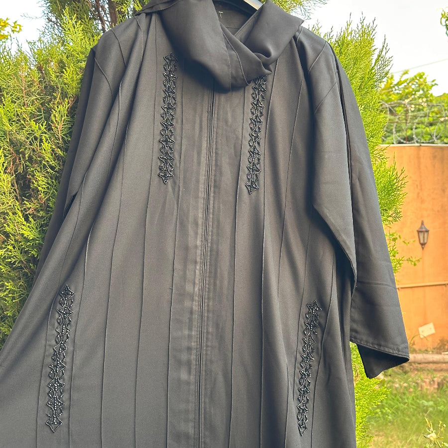 Modest Black Abaya – Simple & Stylish
