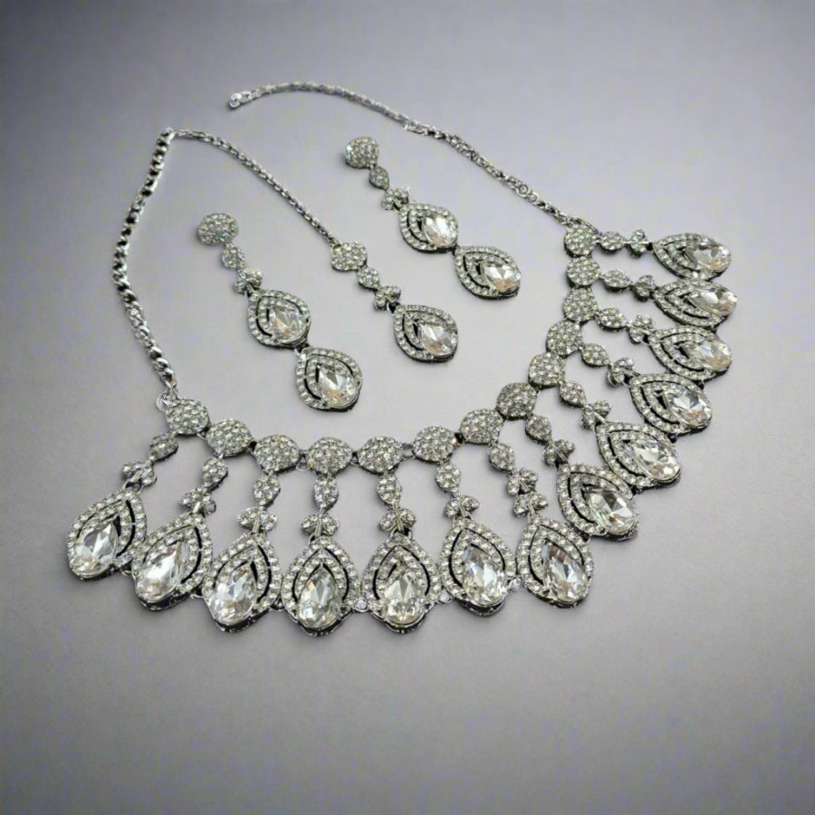 Nazneen Necklace Set