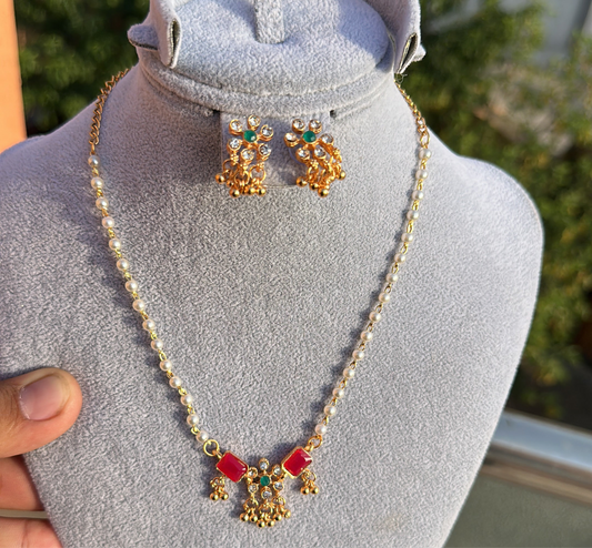 Mehek-e-Zar Pearl Necklace set