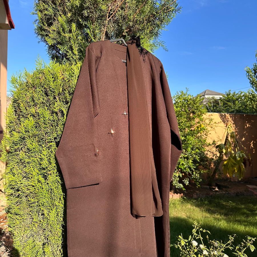 Classic Brown Abaya Set – Simple & Stylish Everyday Wear Abaya