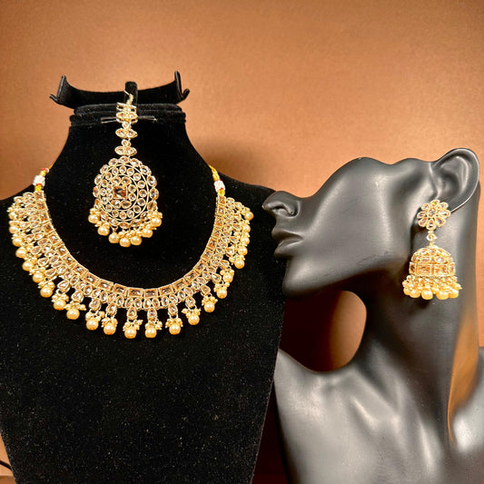 Gold-Plated Necklace with Earrings and maang tika