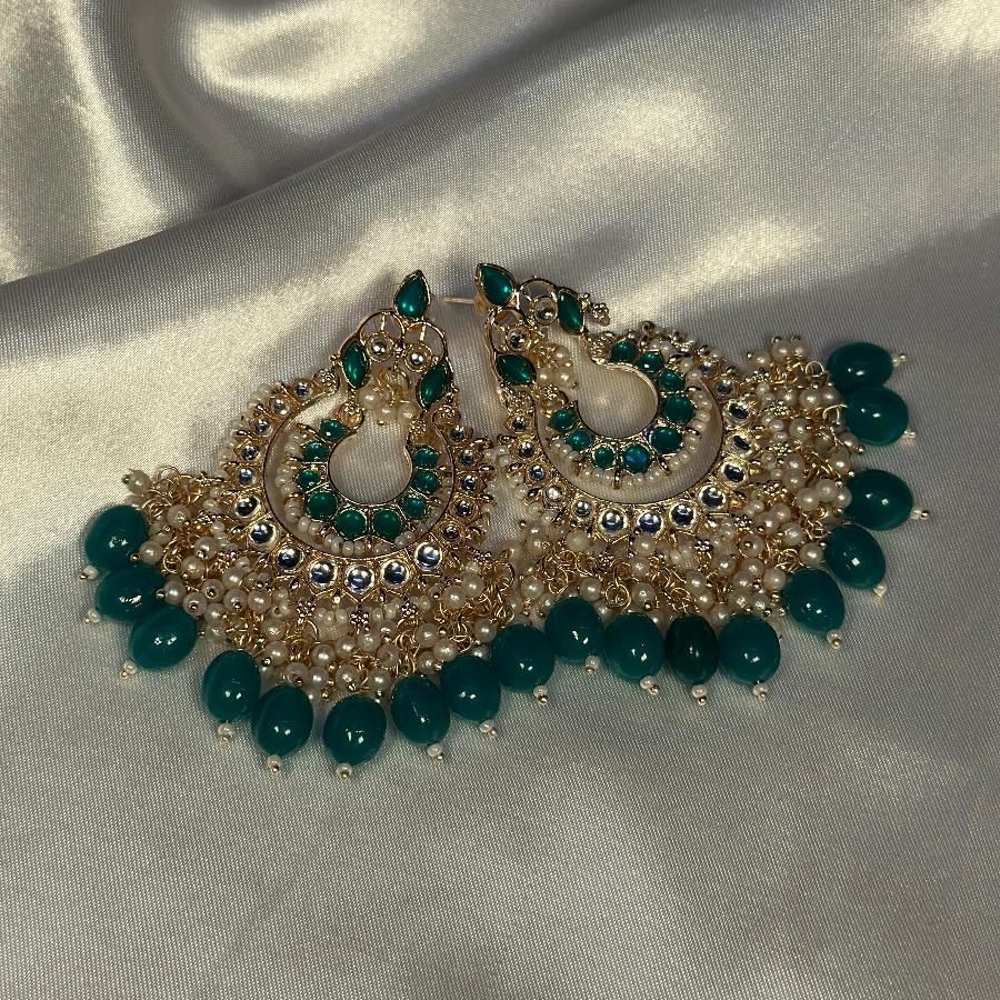 Earrings With Kundan in Green