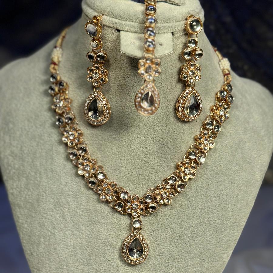 Kundan Necklace Gold And White Set