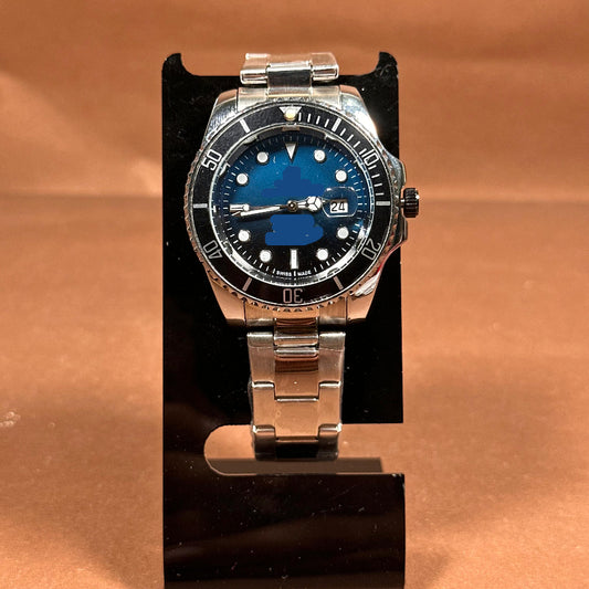 Luxury Diver-Style Stainless Steel Wristwatch Blue Gradient Dial
