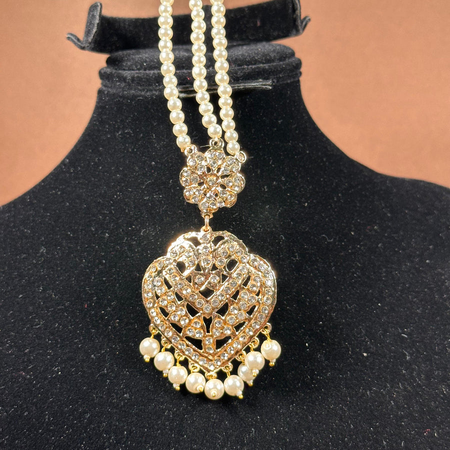 Mughal Inspired Bridal Set – Popular in Pakistan