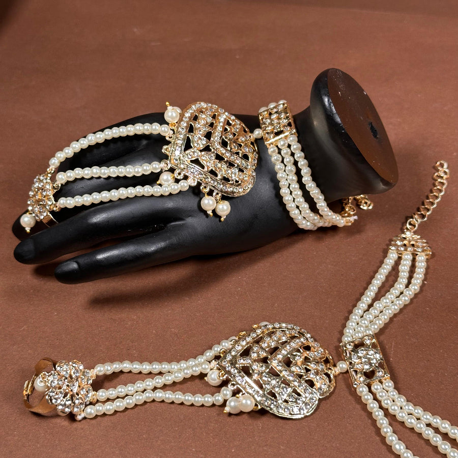 Mughal Inspired Bridal Set – Popular in Pakistan