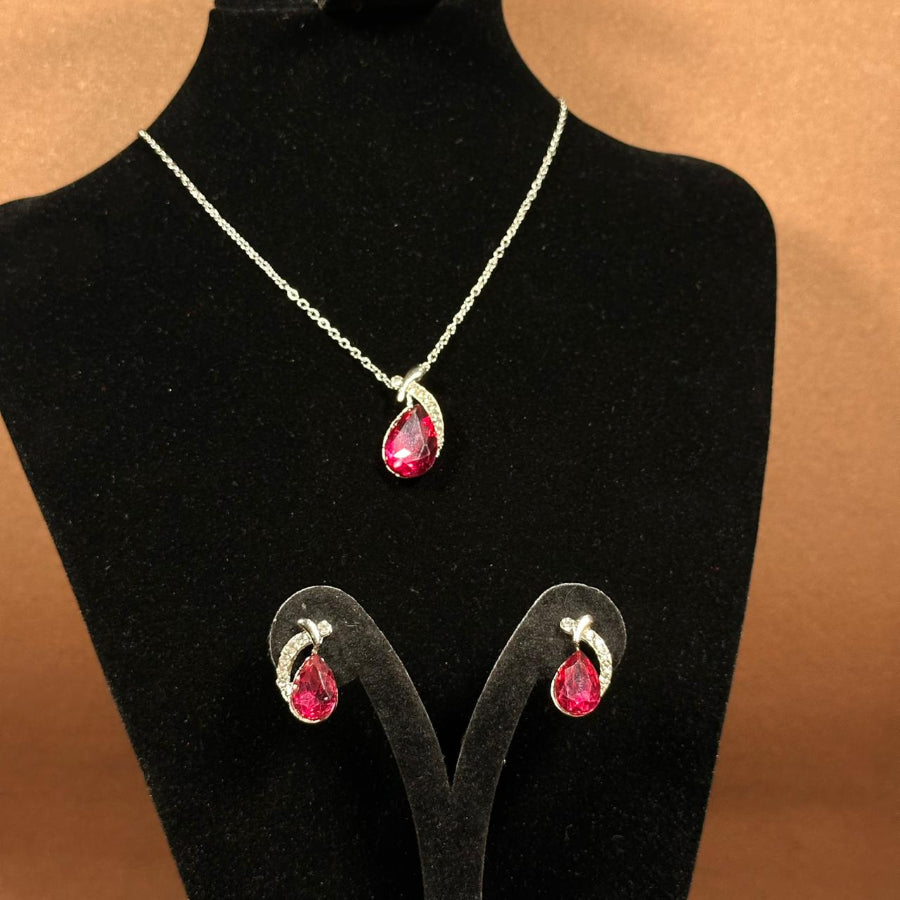 Pretty in Pink Locket Set