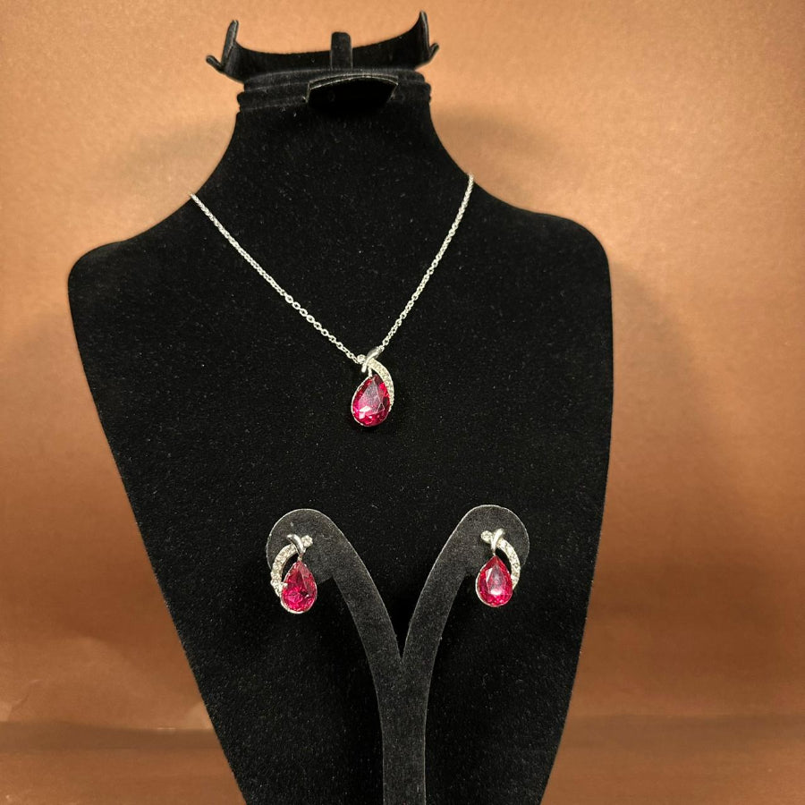 Pretty in Pink Locket Set