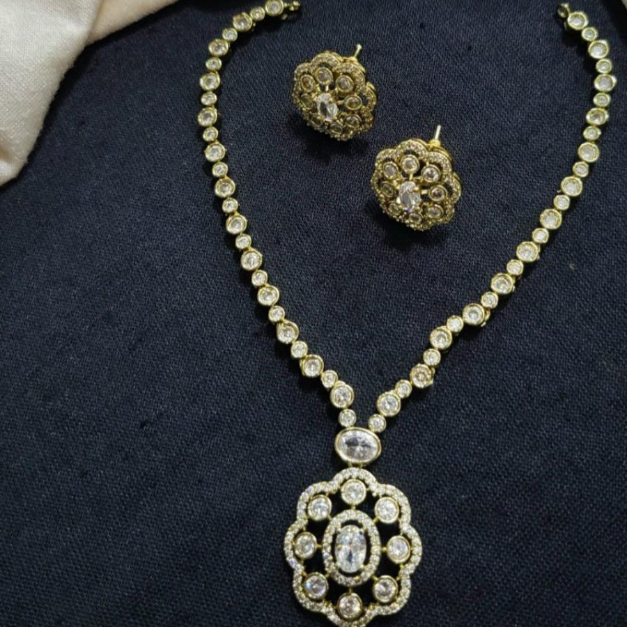 Sitara Kundan Glow Set