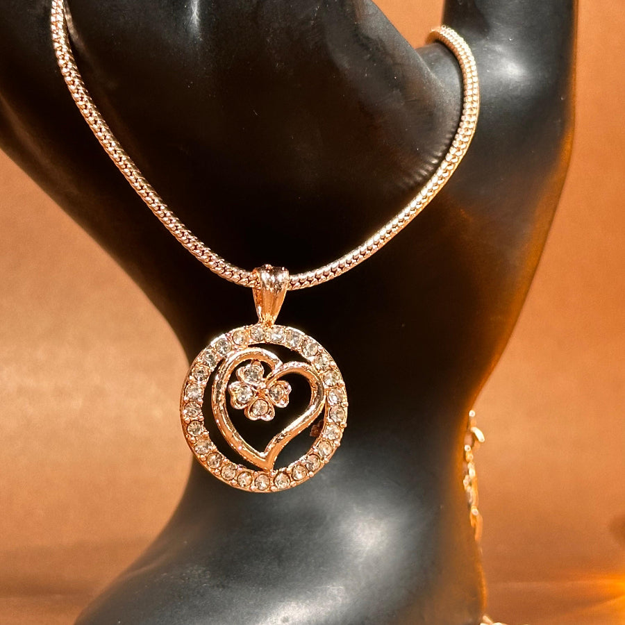 Twinkle Petal Heart Charm Pendant L14