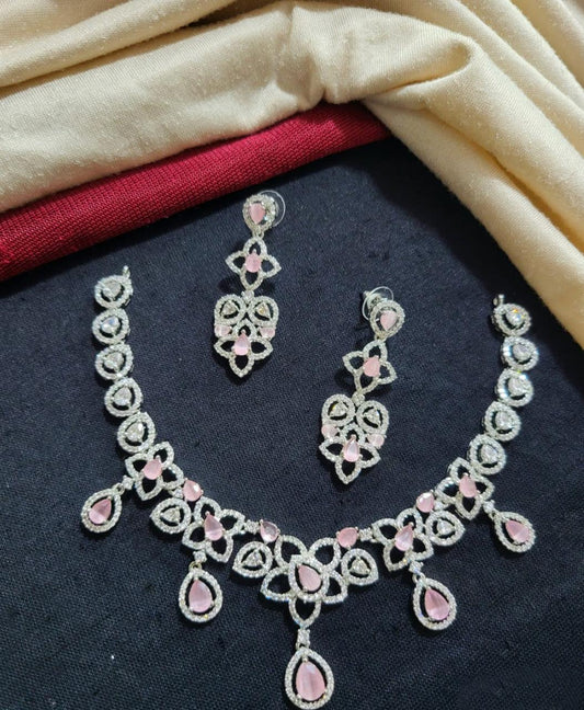 Delicate Teardrop Necklace Set