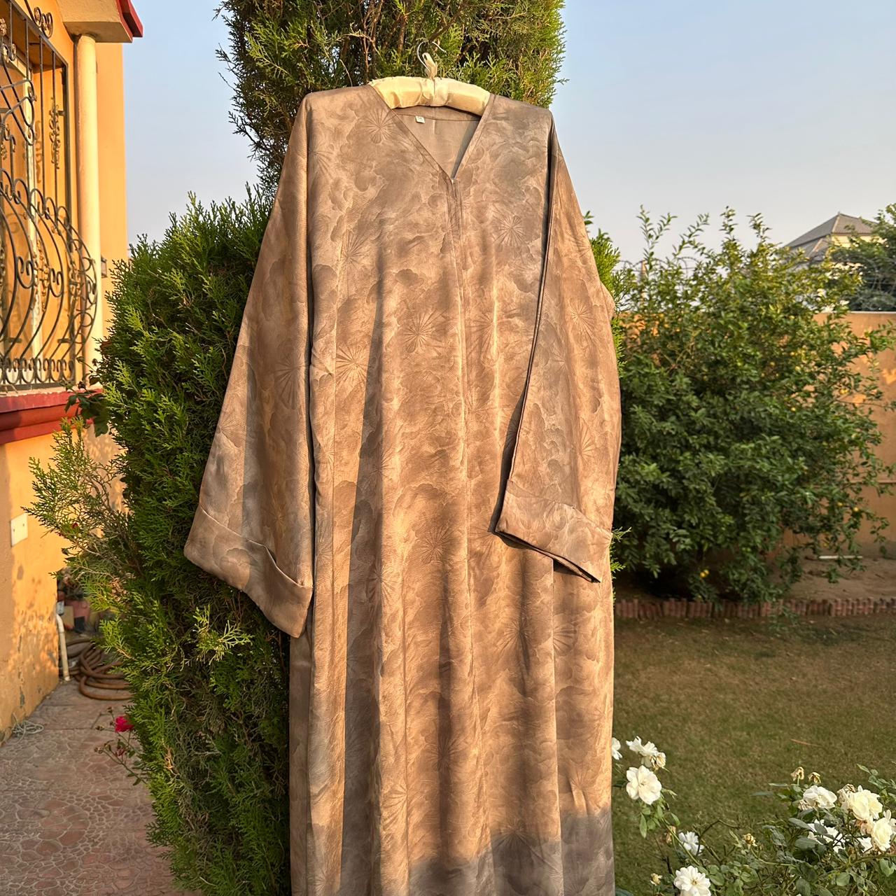 Earthy Bloom Abaya – Modern Modest Style