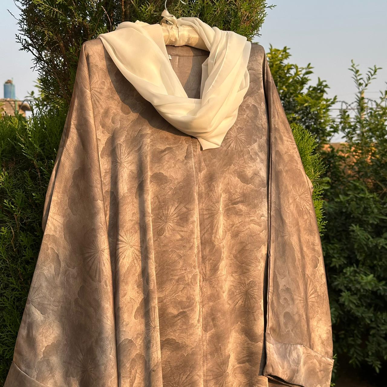Earthy Bloom Abaya – Modern Modest Style