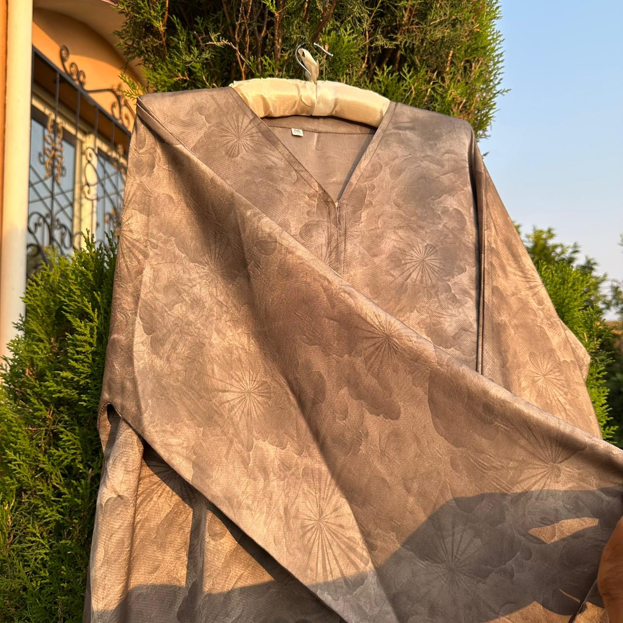 Earthy Bloom Abaya – Modern Modest Style