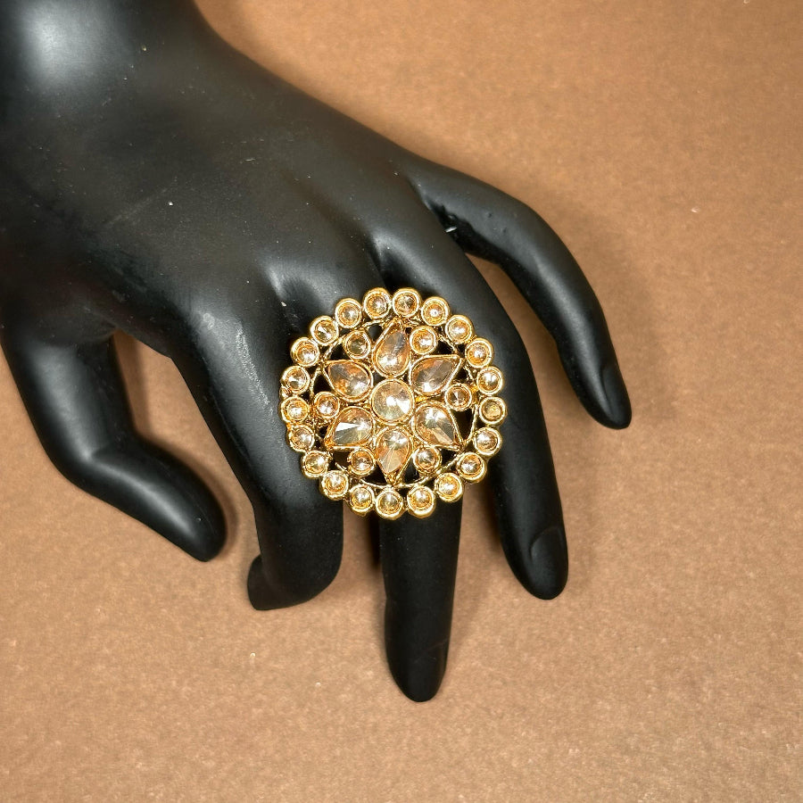 Zarina Circle Ring R5